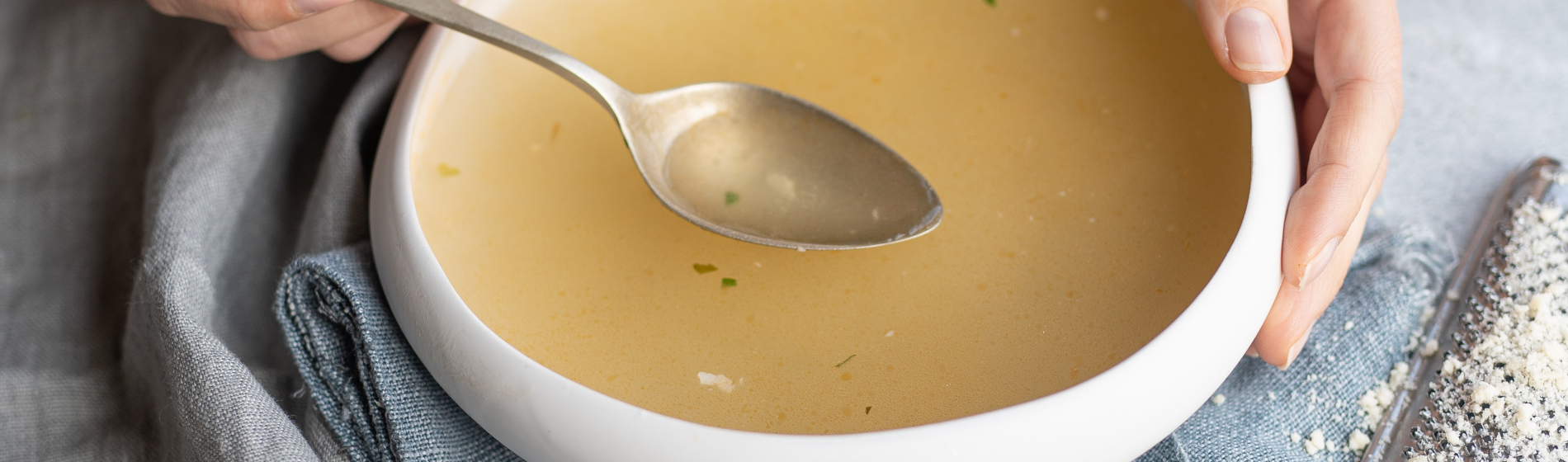 Brodo di croste di Parmigiano Reggiano